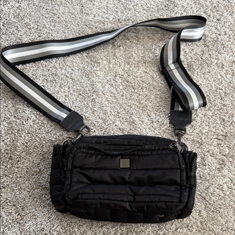 Black think rolyn crossbody purse